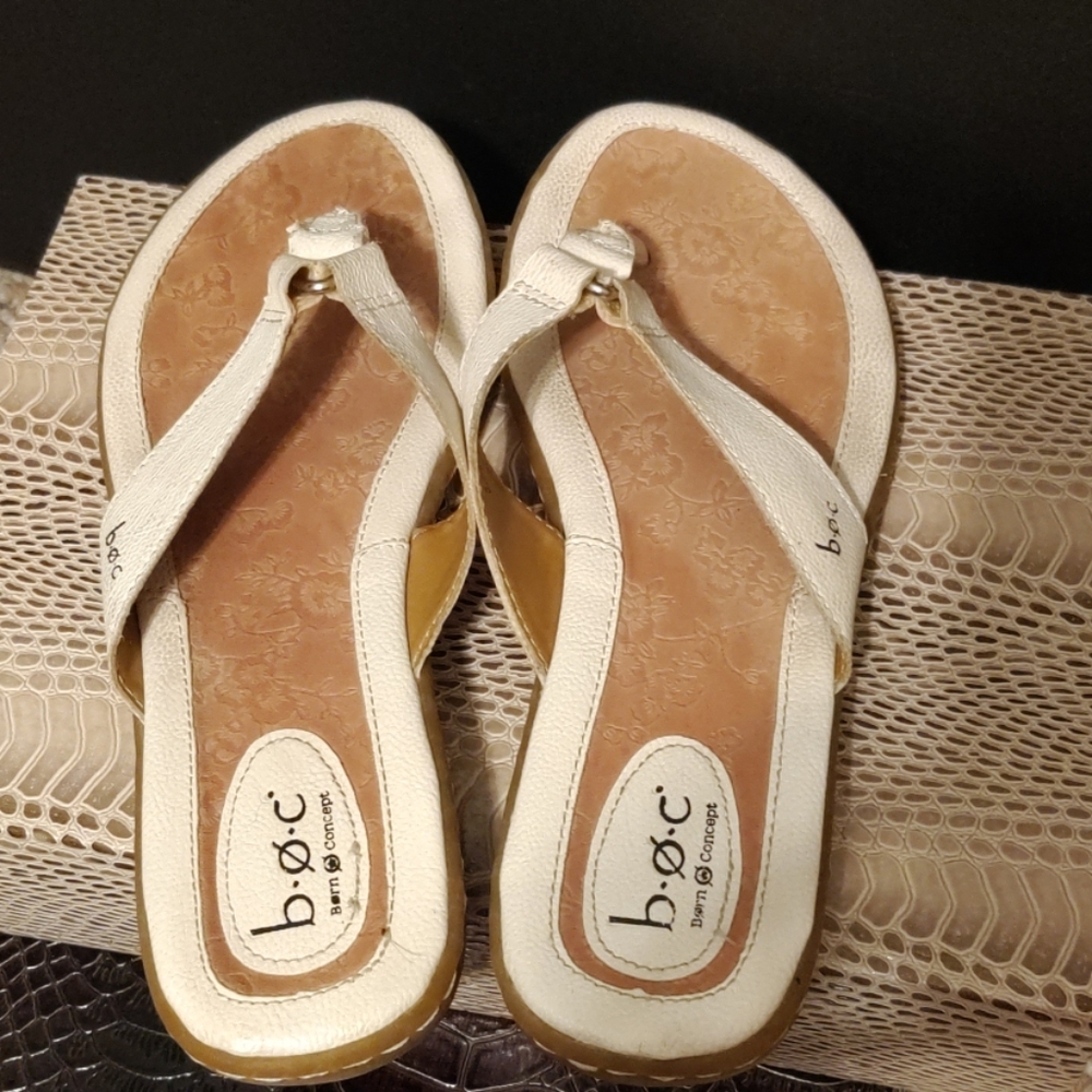 b.o.c Born Concept Sandals - Picture 2 of 8